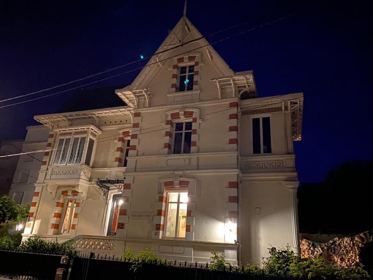 Miramar Parc Bed & Breakfast Royan Bagian luar foto